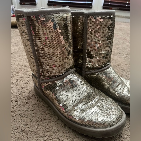 Shimmer Sequin Ugg Boots - Picture 4 of 8